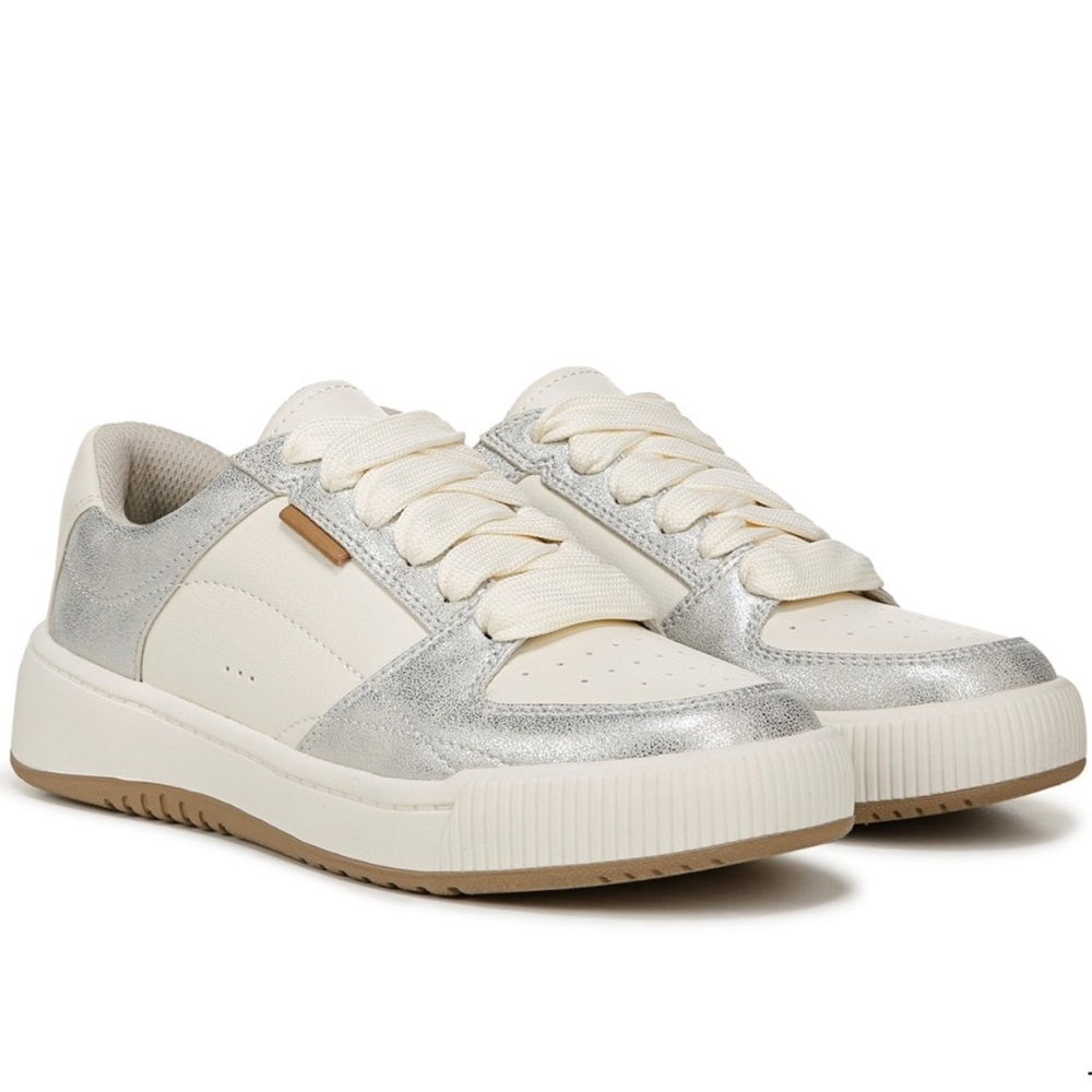 Women's Ollie Lace Up Sneaker